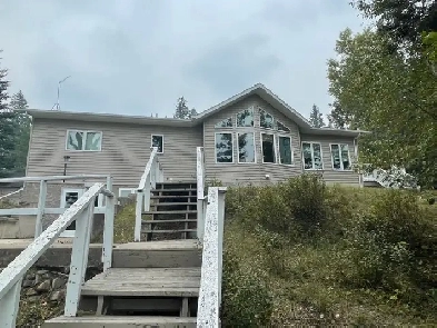Cabin for Sale Childs Lake Duck Mountain Image# 4