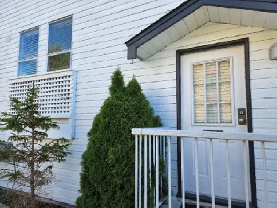 White Rock Townhouse for Rent Image# 1
