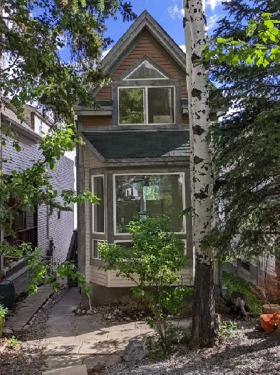 Family home for rent in beautiful Peaks of Grassi Image# 7