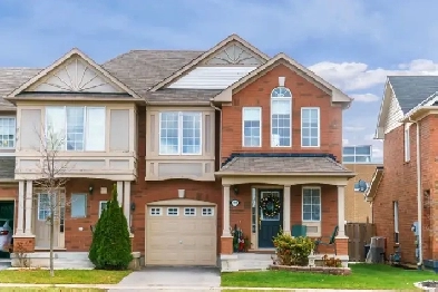 Town house, 3 Beds, 2 1/2 Baths in Oakville for Lease/Rent Image# 1