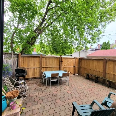 Bedroom for Rent - Christie and Bloor Image# 1