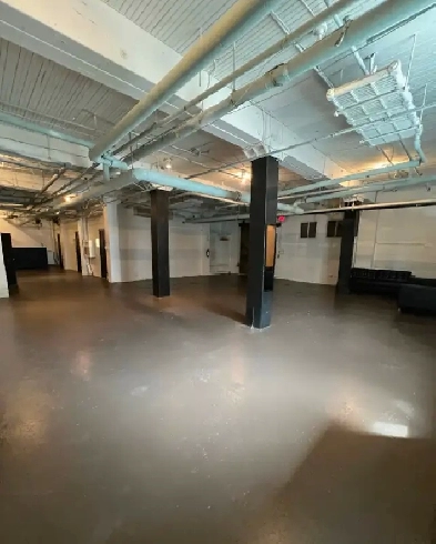 King West - 3000 Sq Ft Image# 2
