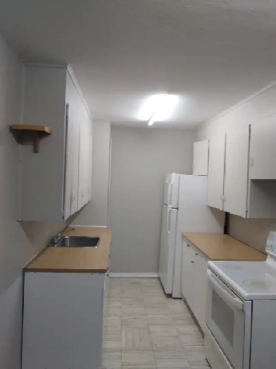 ONE-BEDROOM WHITBY ONTARIO Image# 1