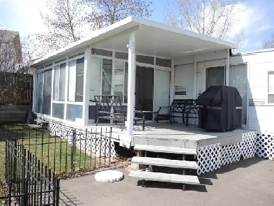 Your Summer Retreat at Points West Resort, Sylvan Lake! Image# 7