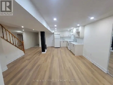 MISSISSAUGA - ROOM IN SHARED BASEMENT - WITH OTHER FEMALE Image# 1