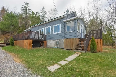 Updated Country Home on Half-Acre Lot Image# 3