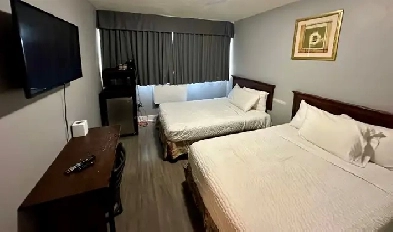 A hotel room available at $ 550 per week Image# 1
