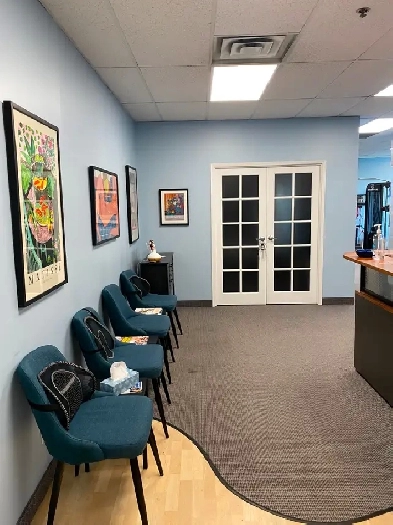 Treatment Room in Clinic to Rent - Professional Setting Image# 1