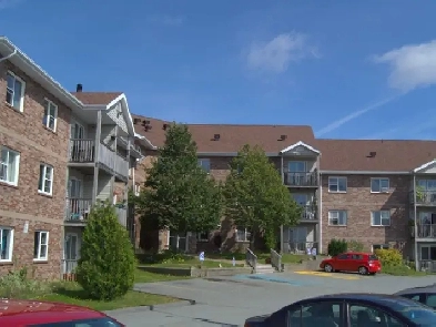 Large 2 Bd  Balcony in Stanley Park (off Dunbrack St) Image# 1
