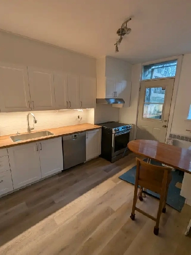 Apartment a louer 6 1/2 Image# 1