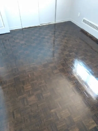 Room for rent for June Image# 3