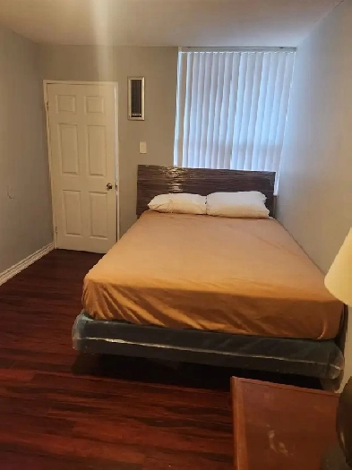 Furnished 2 bedroom condo, ensuite laundry, Centennial College Image# 10