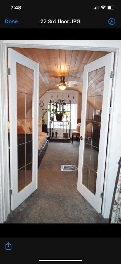Just off Corydon: 1 bed   1 den Image# 6