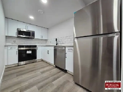 Stylish & Cozy 1-Bedroom Basement Suite | Private Laundry Image# 5