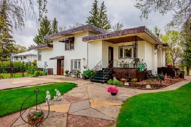 302 Hillside Avenue, carbon AB T0M 0L0 Image# 5