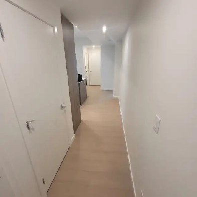 Modern 2-Bedroom, 2-Bathroom Condo for Rent Image# 19