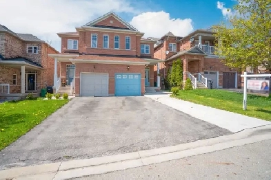 Beautifully Renovated Semi-Detached for sale in Brampton ! Image# 1