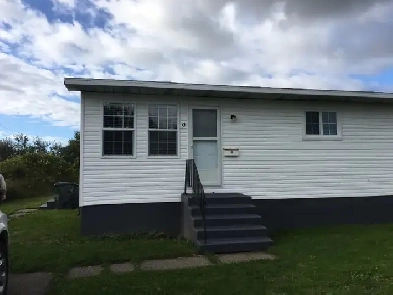 2bed 1 bath with laundry available in Glace Bay