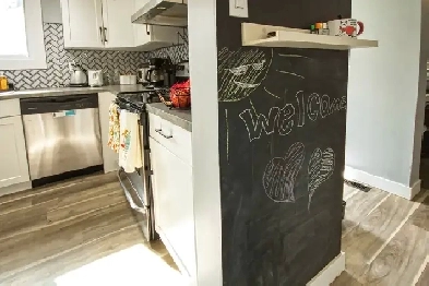 Affordable 3-Bed S Edmonton Townhouse – $5,000 Upgrade Incentive Image# 1