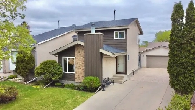 Immaculate Two Storey For Sale in Riverbend Image# 1