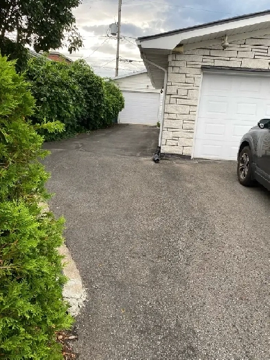 Garage à louer pour entreposage Image# 2