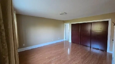 One Master Bedroom at Finch Ave E and Brimley Rd Image# 4