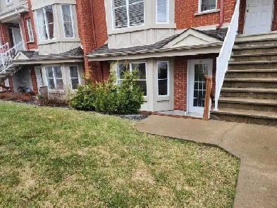 À louer – Grand 4 ½ fraîchement peinturé – Secteur C (Brossard) Image# 1
