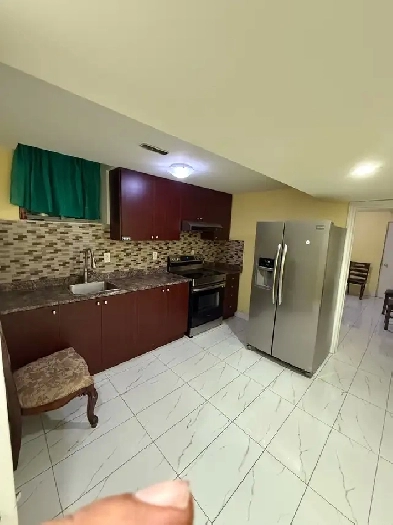 One bedroom basement for rent Image# 3