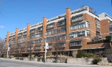 Mid-town Toronto Sunny 3   Room Office $2800.00 Image# 2