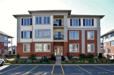 Condo 4 1/2 à louer Image# 1