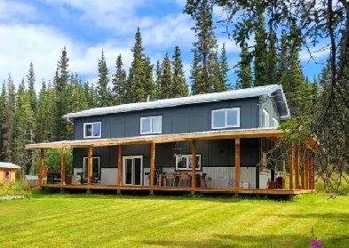 4 bedroom house on 5 acres! Image# 4