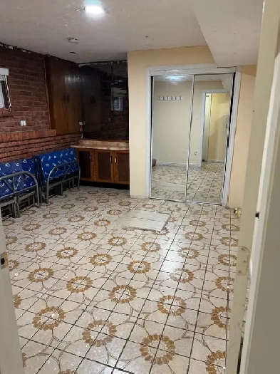 SHARING ROOM IN BASEMENT FOR RENT IN MALTON GIRLS ONLY Image# 1