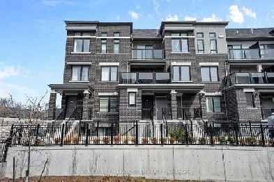 ✨UNPACK AND ENJOY END UNIT STACKED TOWNHOUSE BY THE LAKE! Image# 13