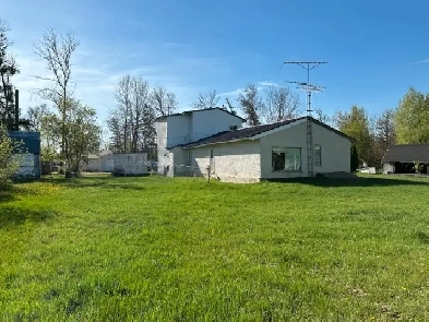 RM of Brokenhead- 3 Bed 1 Bath Home Requires Extensive Repairs Image# 10