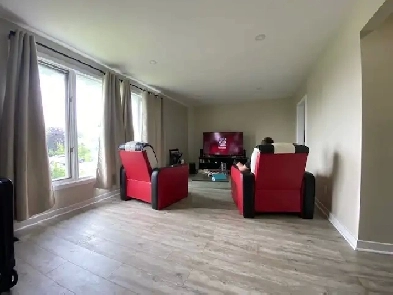 THREE BEDROOM APARTMENT CENTRAL LOCATION WITH TWO PARKING Image# 1