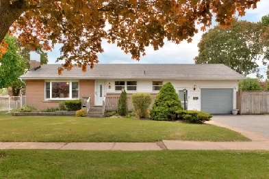 Move-In Ready Gem in Kitchener’s Quiet Neighbourhood! Image# 1