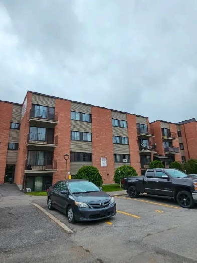 Spacious 2 Bedroom Apartment for Rent in Gatineau Image# 3