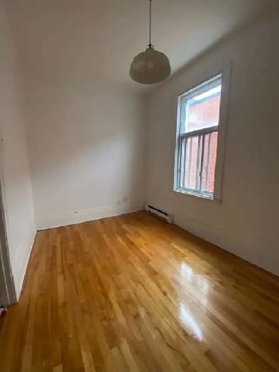 Renovated 2BR Apartment in Villeray Image# 3