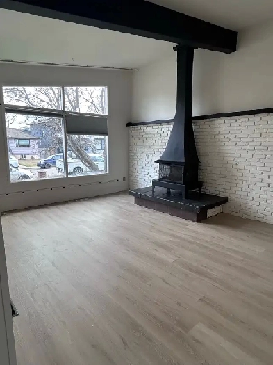 Main Floor Unit in Winston Heights Image# 8