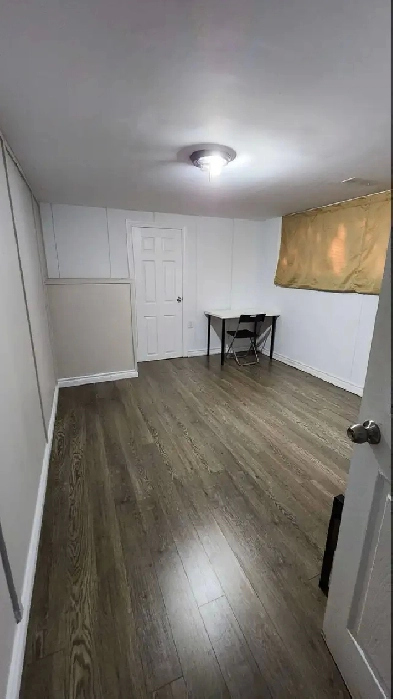 cozy bedroom available June 1 Image# 1