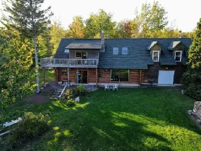 Waterfront Prime Scribed Cedar Log Home! Image# 1