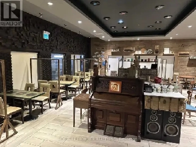Thriving Café for Sale – Prime Location in Yorkville North Plaza Image# 1