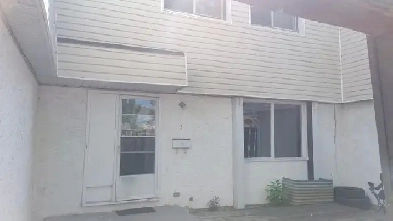 NE-64 Ave/4 St. 1100 sqft 3 1 Bedrooms TH $1800/month   UT   DD Image# 5
