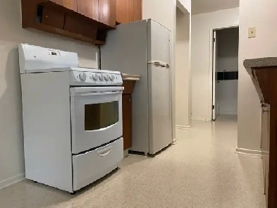 OSBORNE AREA  3RD FLOOR, 1 BDRM Image# 1