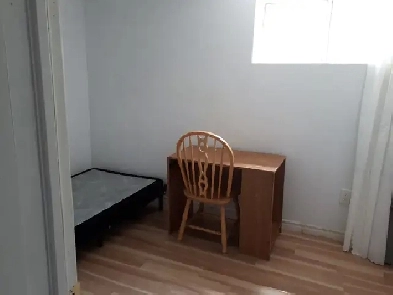 Private room available for rent from June 16 Image# 1