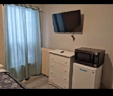 FURNISHED PRIVATE ROOMS PEMBROKE ST. DOWNTOWN TPRONTO Image# 9