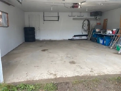 garage space Image# 1