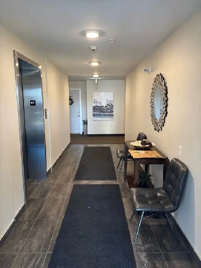 2-bedroom, 2-bath Executive Condo with Underground Parking Image# 10