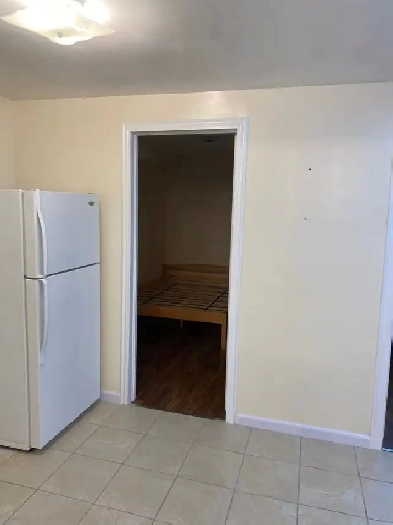 Separate Entrance Basement For Rent Image# 4