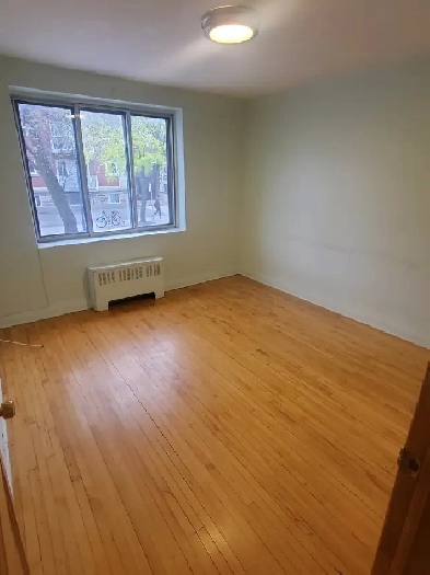 3 1/2 À Louer à Villeray disponible dès maintenant Image# 1